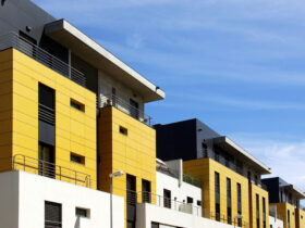 Yellow cube residence